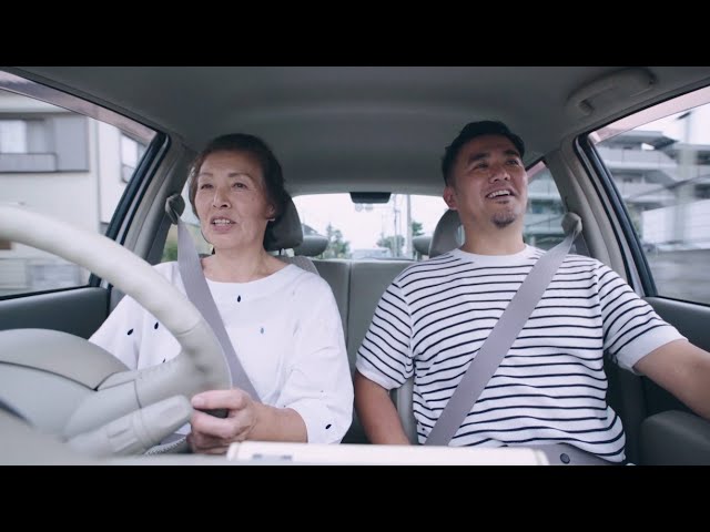/EN/STORIES/RELEASES/nissan-employees-go-for-a-ride-with-their-parents/ASSETS/IMG/video_image_01.jpg
